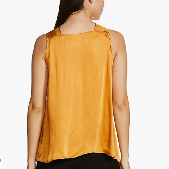 LABEL RITU KUMAR silk halter neck top - Picture 3 of 4